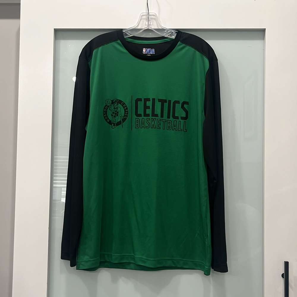 NBA Celtics Green and Black Men’s Long Sleeve Jersey, Size Large